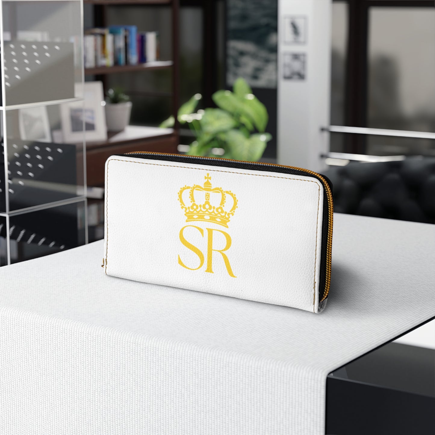 THSR 'SR' White Long Zipper Wallet - Elegant Gold Detailing on Both Sides